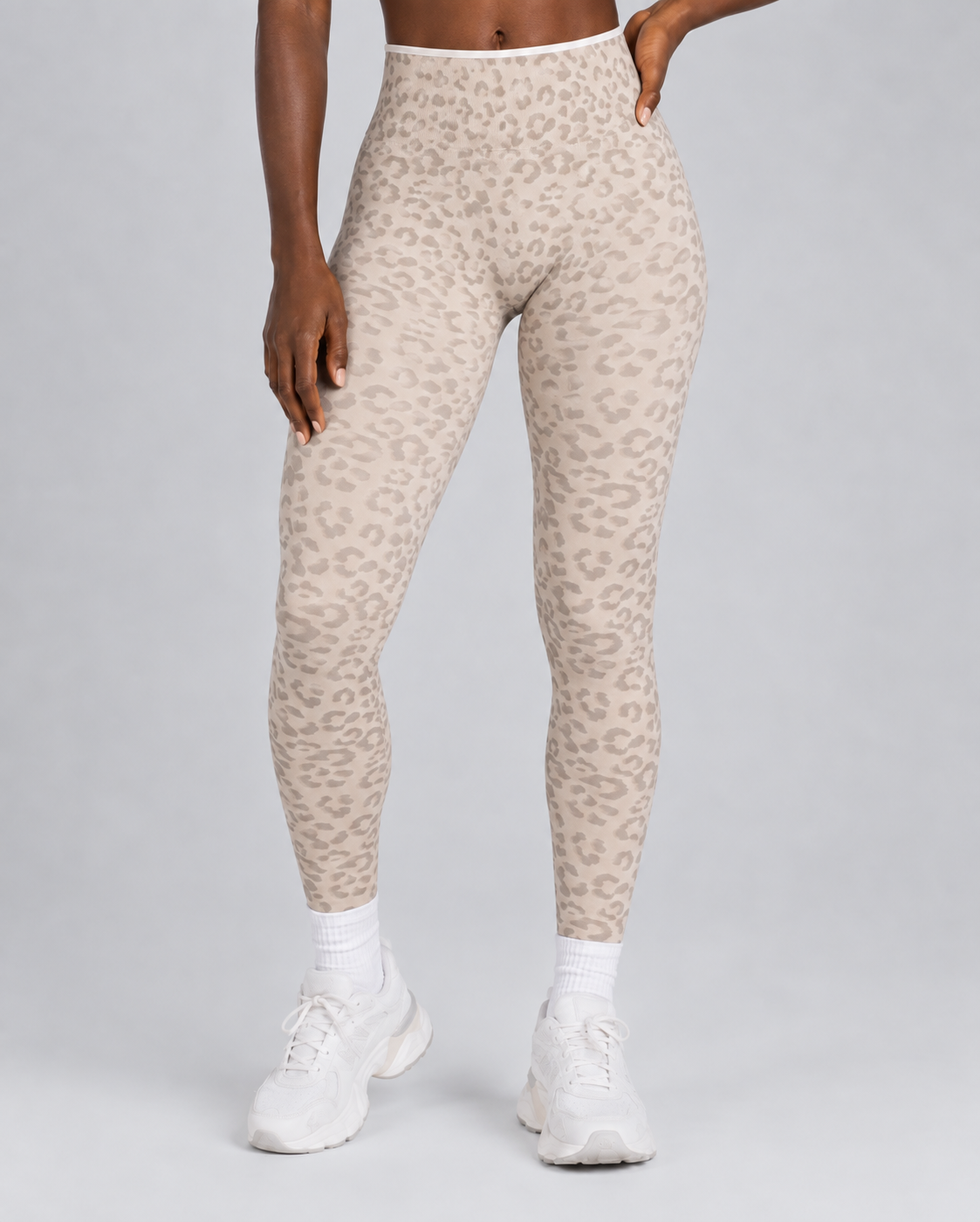 Animal-Print Seamless Leggings - Leo Cream